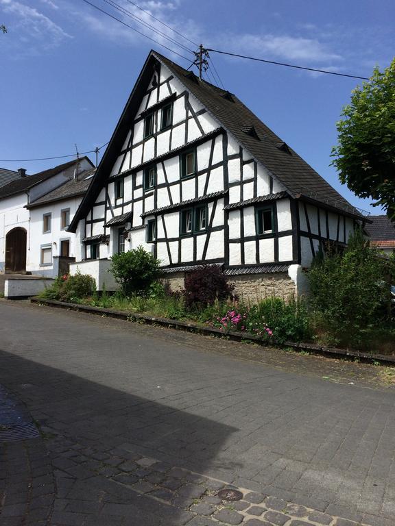 Villa Kellisch Haus Schalkenmehren Zimmer foto